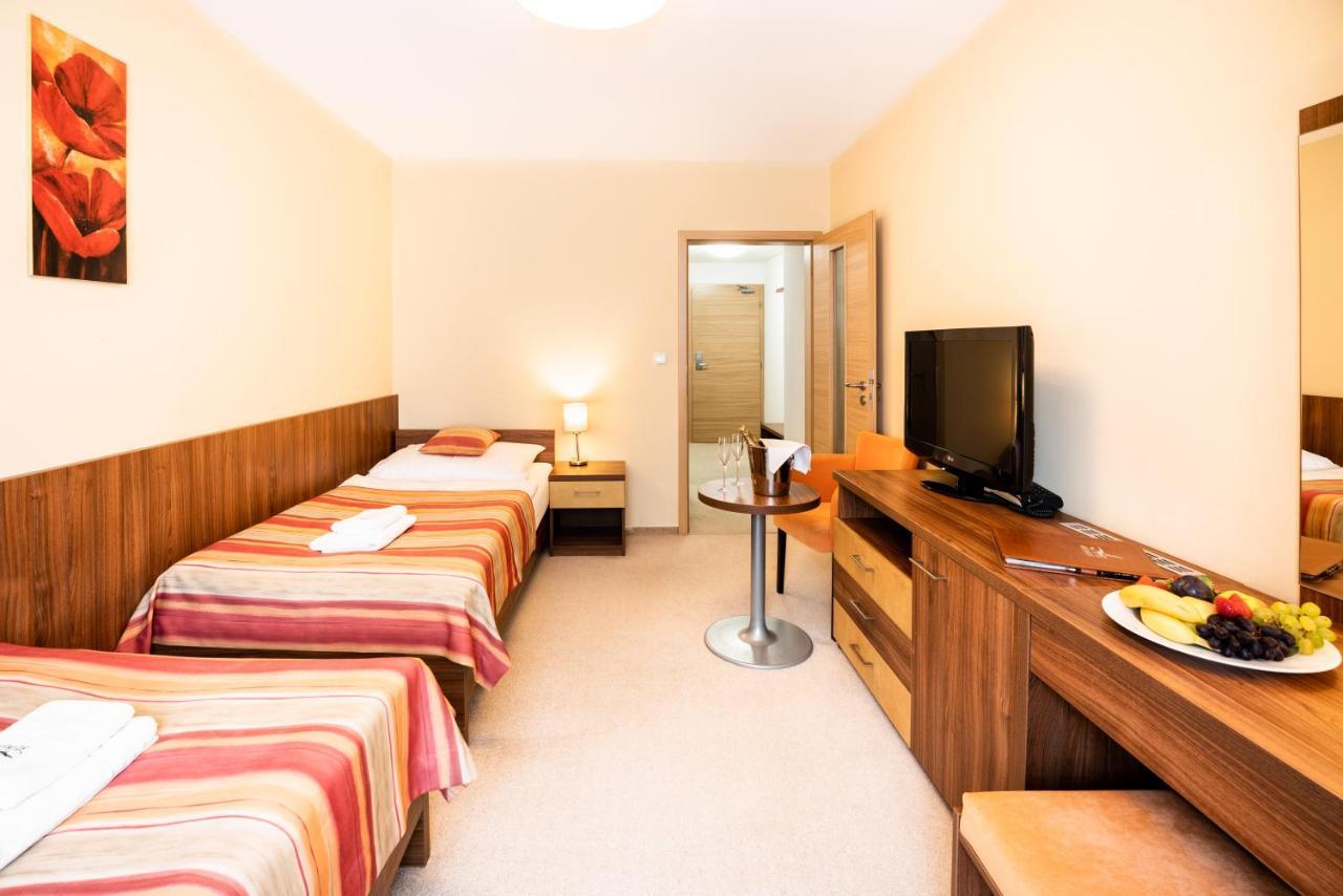 Hotel Artaban Žirovnice Kültér fotó